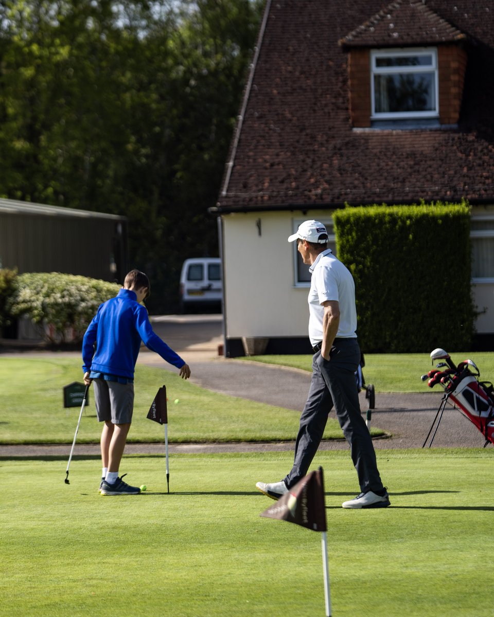 The putting green at West Byfleet is the perfect setting to work on your game with friends and family. We love seeing juniors out there practicing and striving to improve.

#westbyfleet #surrey #surreygolf #coursedesign #golfcoursephotography #golf #golfing #juniorgolf #family