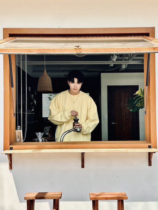 GUNWOOKPARG's tweet photo. Did you guys have a good day today? I came because I wanted to keep in touch with you at the end of the day. So, today, I just brought any random picture possible I wanted to upload. Hope you guys don’t mind it and will like it! https://t.co/Sv6IYQIkOW