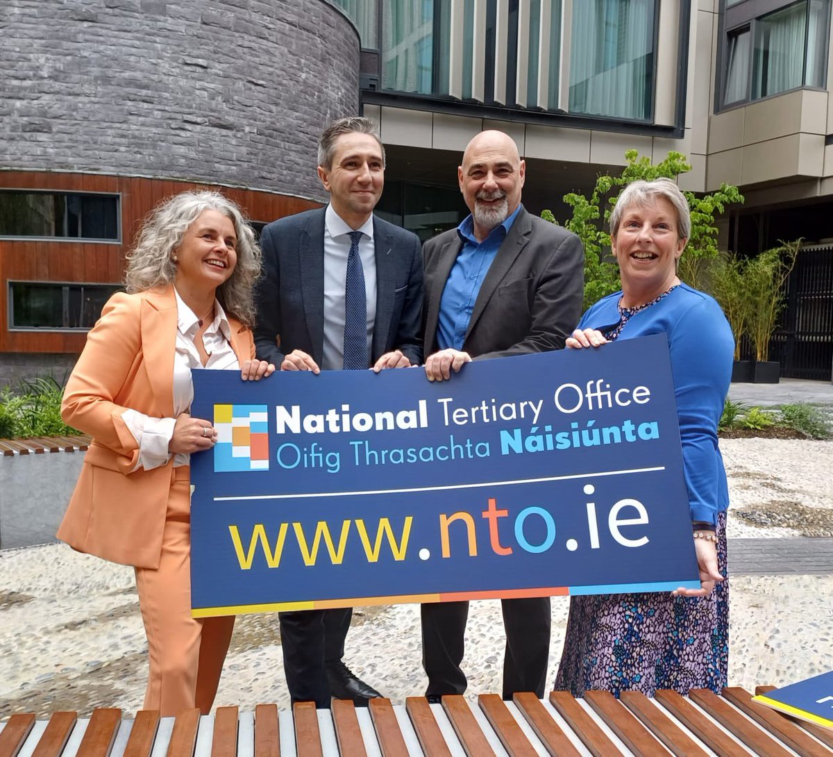 Simon Harris TD tweet media