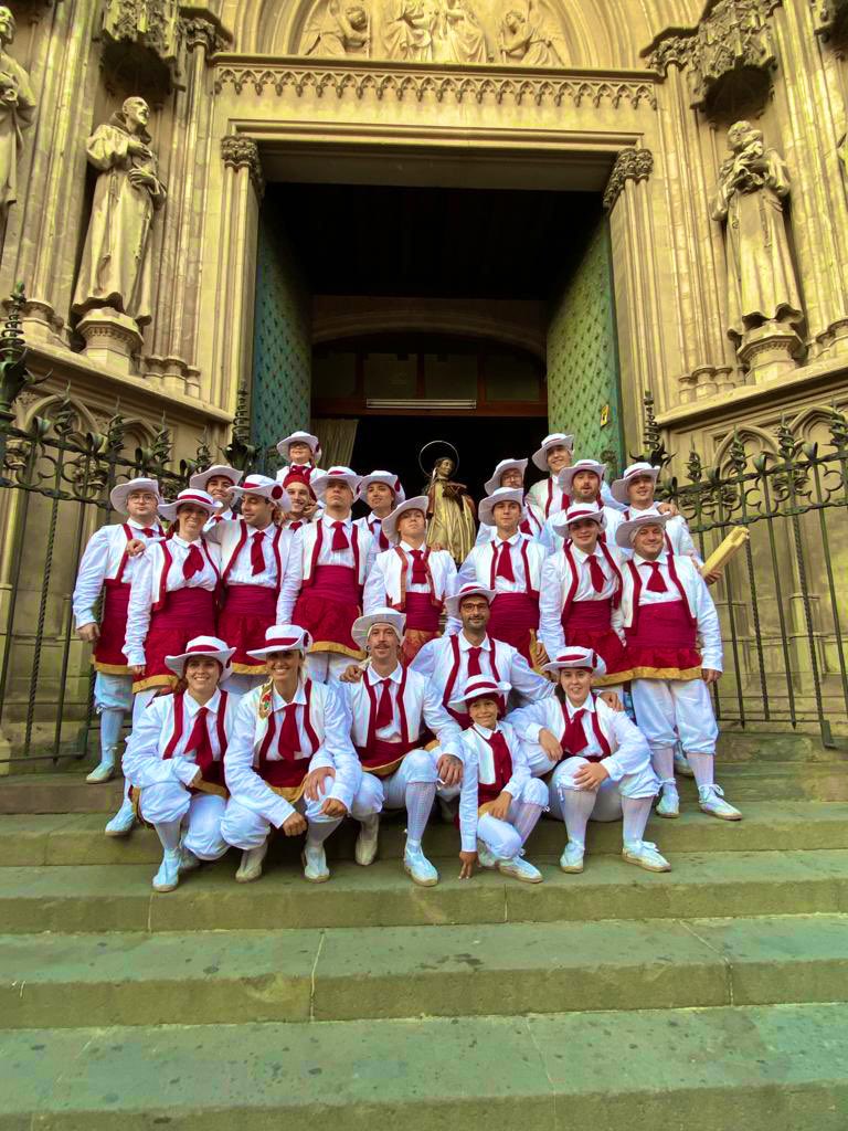 arnaumt's tweet photo. Content, empcionat, feliç,… i moltíssims adjectius més m’omplen el cor després de tres dies intensos acompanyant a Sant Fèlix amb la Moixiganga de Vilafranca. 

Moltíssimes gràcies, família! https://t.co/9jU1yAxyBK