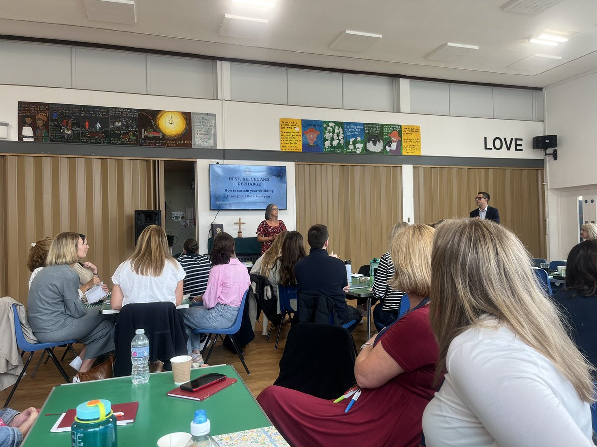 James Johnson (@mrjtalks) on Twitter photo Next up, the great <a href="/nourishworkplce/">Nourish the Workplace - Kimberley Evans</a>! Looking forward to learning about how to sustain wellbeing throughout the school year! Next up, the great <a href="/nourishworkplce/">Nourish the Workplace - Kimberley Evans</a>! Looking forward to learning about how to sustain wellbeing throughout the school year!