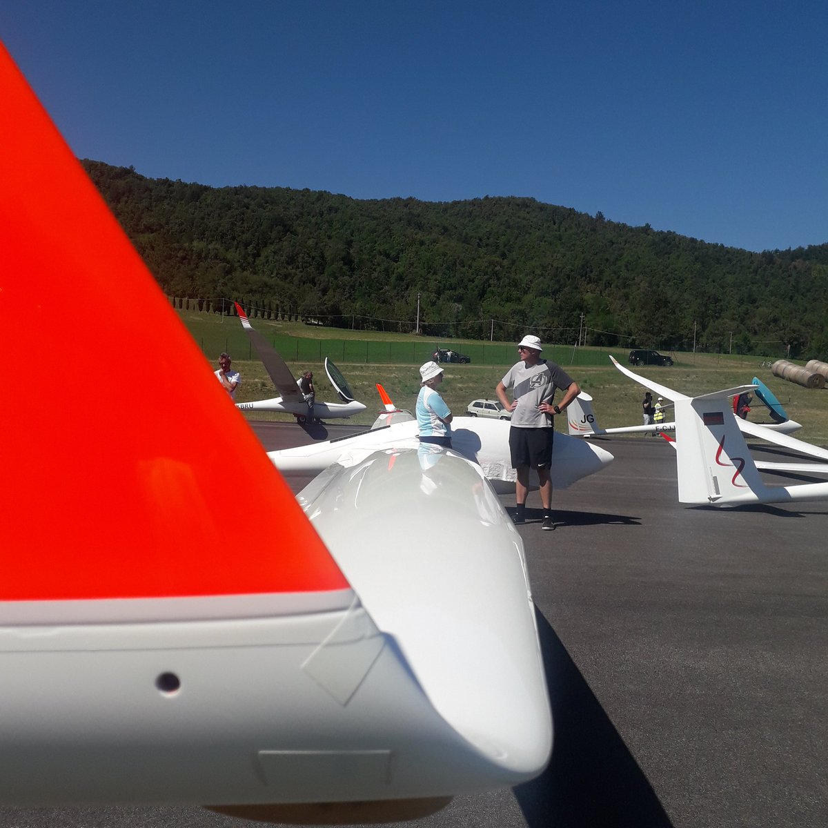 faisgp's tweet photo. Still waiting...Day 6 Race 3 conditions.
😴
@StefanLanger @SebastianKawa @AlbertoSironi @MarekSawczuk

https://t.co/ixvlppS2NX

#sgpfinalserieeleven #sgp #soaring #planeur #aliante
#gliding #segleflugzeug #segelfliegen #pilot #sailplaneGrandPrix https://t.co/5IaWWxwx6u