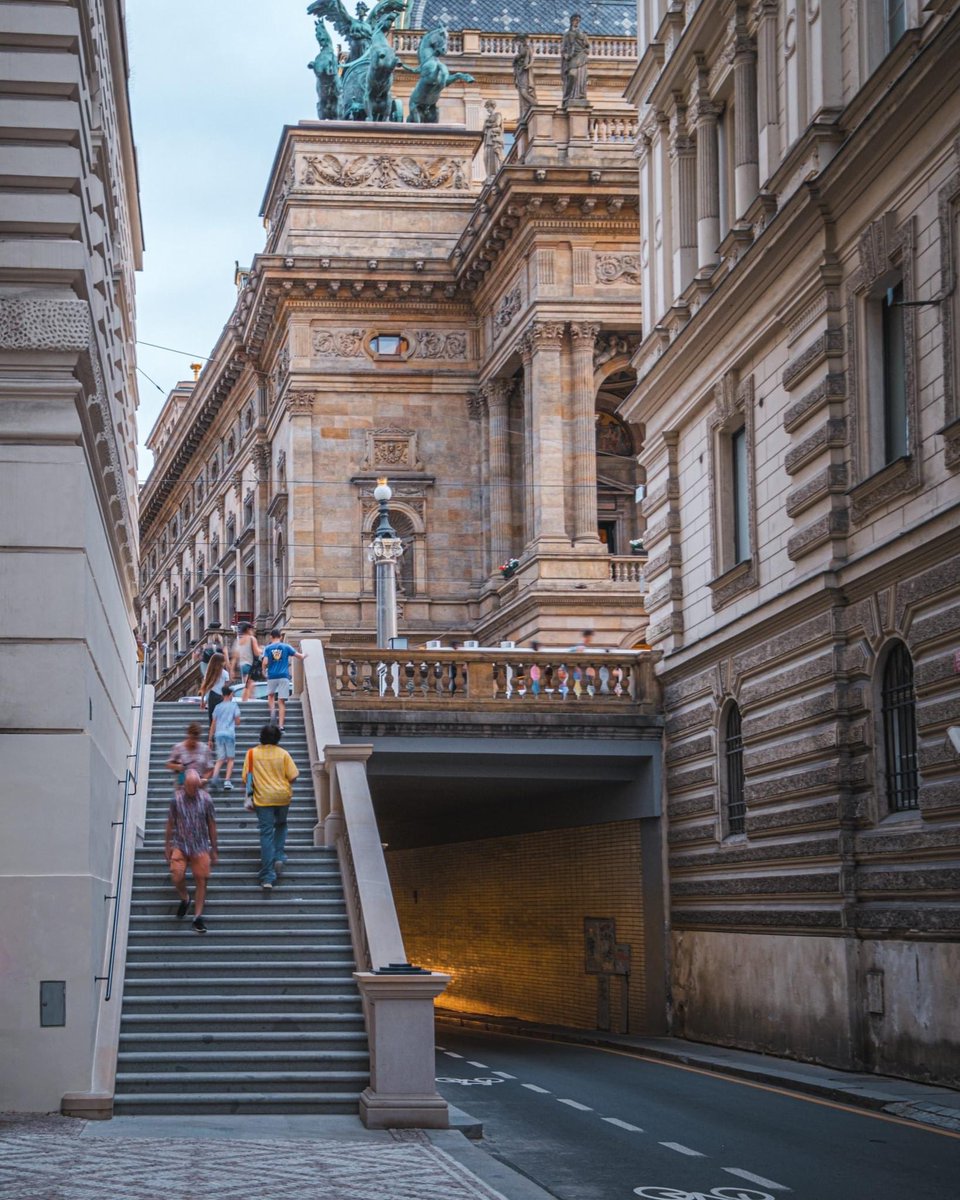 Ian_Willoughby's tweet photo. Looks great: New steps on Národní! https://t.co/U3qR2x6a7q