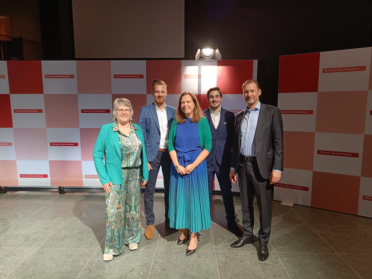 Trots dat we als fractie Saskia Boelema mogen voordragen als gedeputeerde namens D66. 

Met water &amp; bodem, gezondheid en brede welvaart in haar portefeuille gaat zij zich inzetten voor onze mooie provincie Brabant.

brabant.nl/subsites/coali…