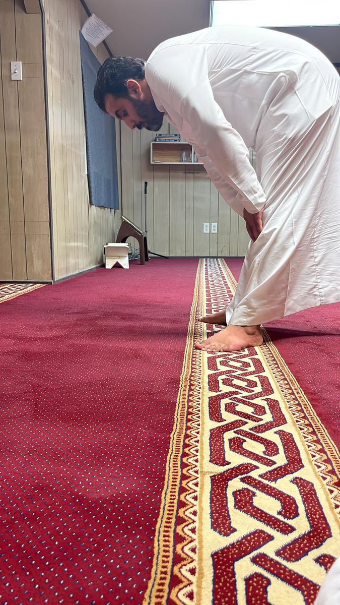 انتقل الى رحمة الله 
الزميل مشعل بن سالم العجمي ونعم الخوه   ونعم الجناب  ماهو فقيده العجمان  فقيدته على من عرفه  الله يرحمك وسيصلى عليه يوم الجمعه بعد صلاة المغرب  في مسجد الملك فهد الخبر الله يرحمك ابوسالم ويعوض شبابك بالجنه  يرحمك ابوسالم 🤲💔
(انا لله وانا اليه راجعون )