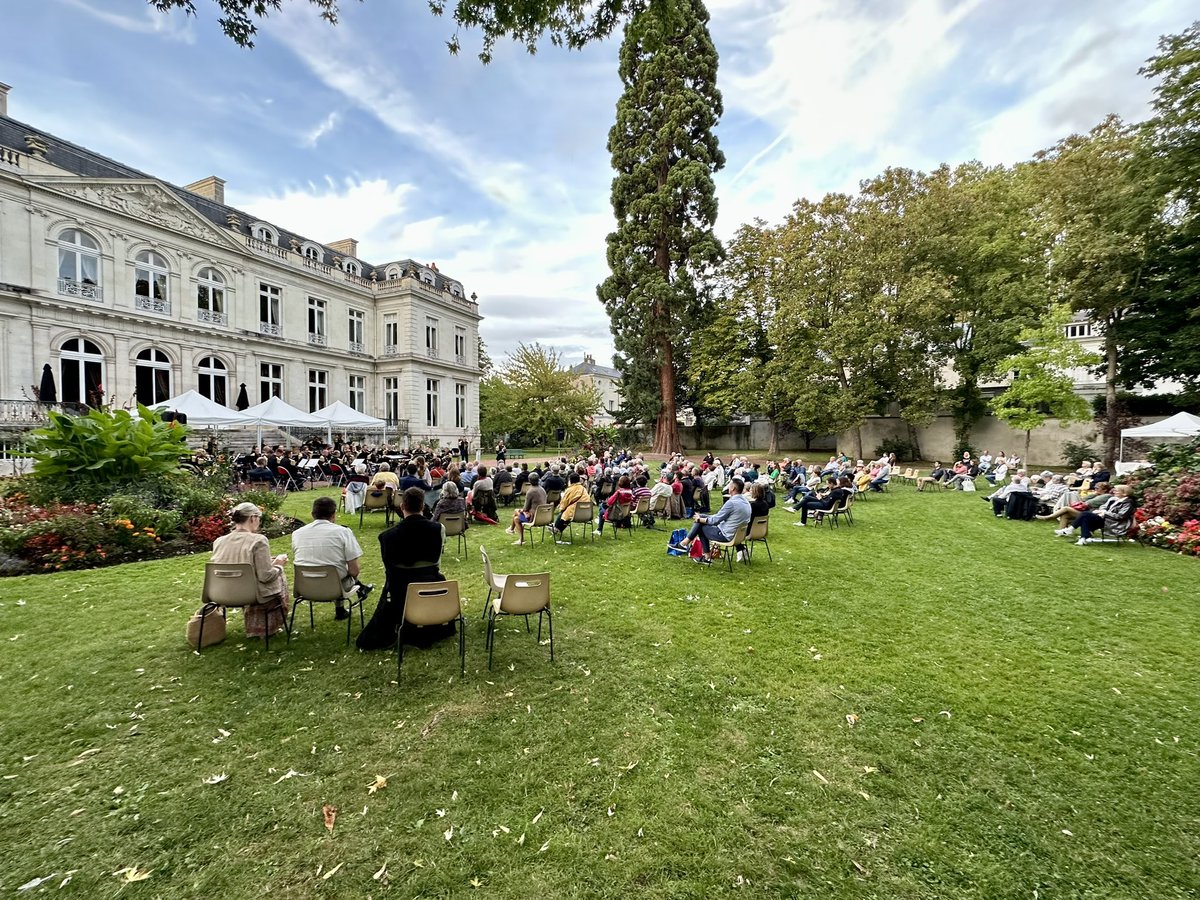 Musique des Transmissions tweet media