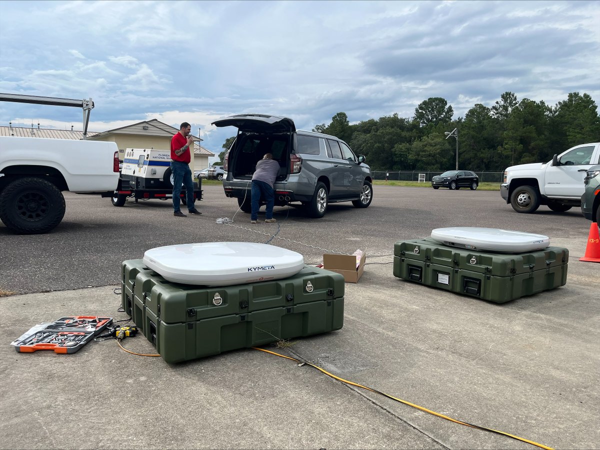 EutelsatNS's tweet image. OneWeb Technologies mobilizes to support @FLGuard  communications needs for Idalia. This is the first deployment of the #OneWeb Kymeta Hawk #LEO terminals supporting full land-mobile capability.
