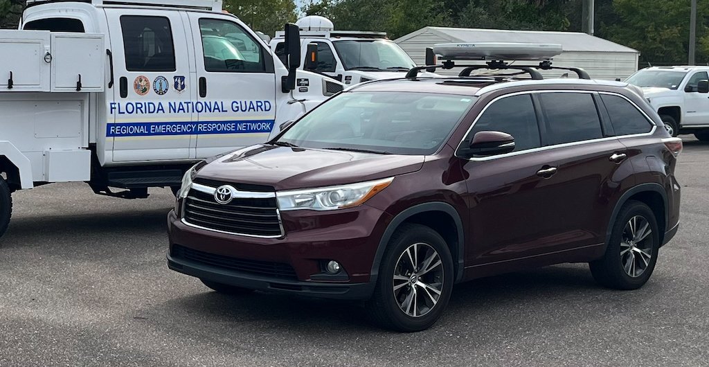 EutelsatNS's tweet image. OneWeb Technologies mobilizes to support @FLGuard  communications needs for Idalia. This is the first deployment of the #OneWeb Kymeta Hawk #LEO terminals supporting full land-mobile capability.