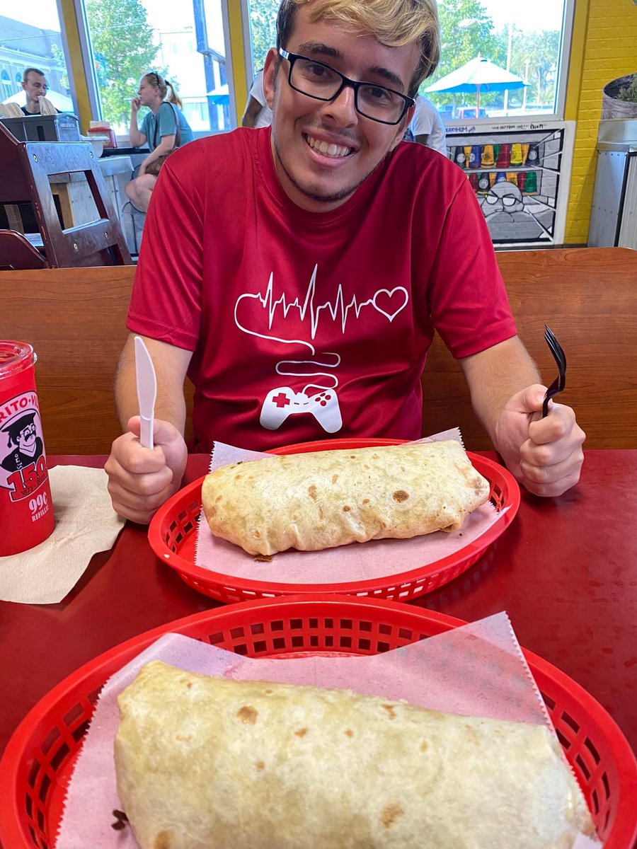 Today may be 🍟Dirty Fry Day🍟 buuuuut…

LOOK AT THE SIZE OF THESE BURRITOS!

We love seeing photos of our customers enjoying a meal with us! Share a photo below and tag your favorite Burrito-Ville eatin’ partner, and we’ll treat one lucky duo to burritos on us! ✌🏼🧡🌯