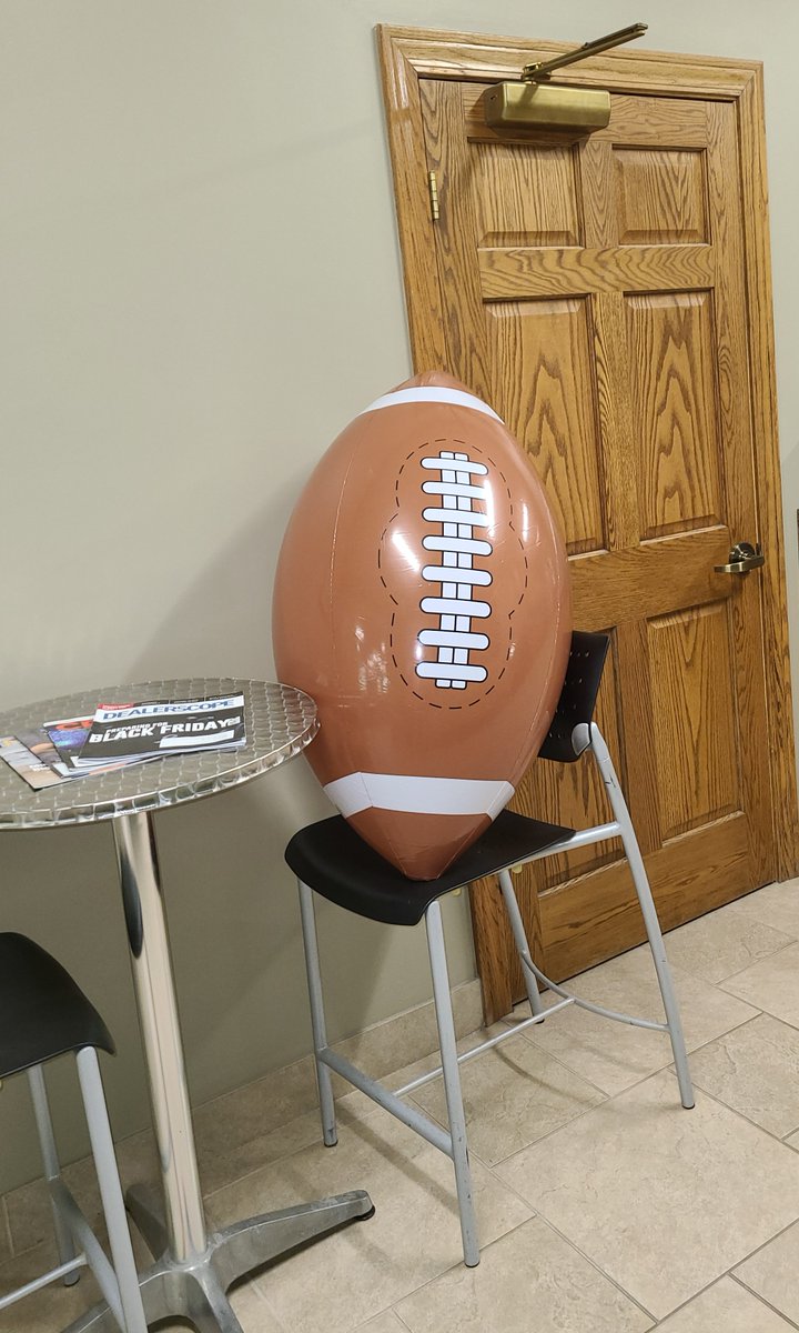 FrontierUS's tweet photo. Thank you, Amber Becker, for organizing this week's WELCOME BACK BIG 10 FOOTBALL tailgate luncheon!

Now that we've shared some pizza and quality time, the FrontierUS team is fired up to tackle the exciting opportunities and challenges ahead!

GO TEAM!

#FrontierUS #Engagement https://t.co/MJqR5yn6pV