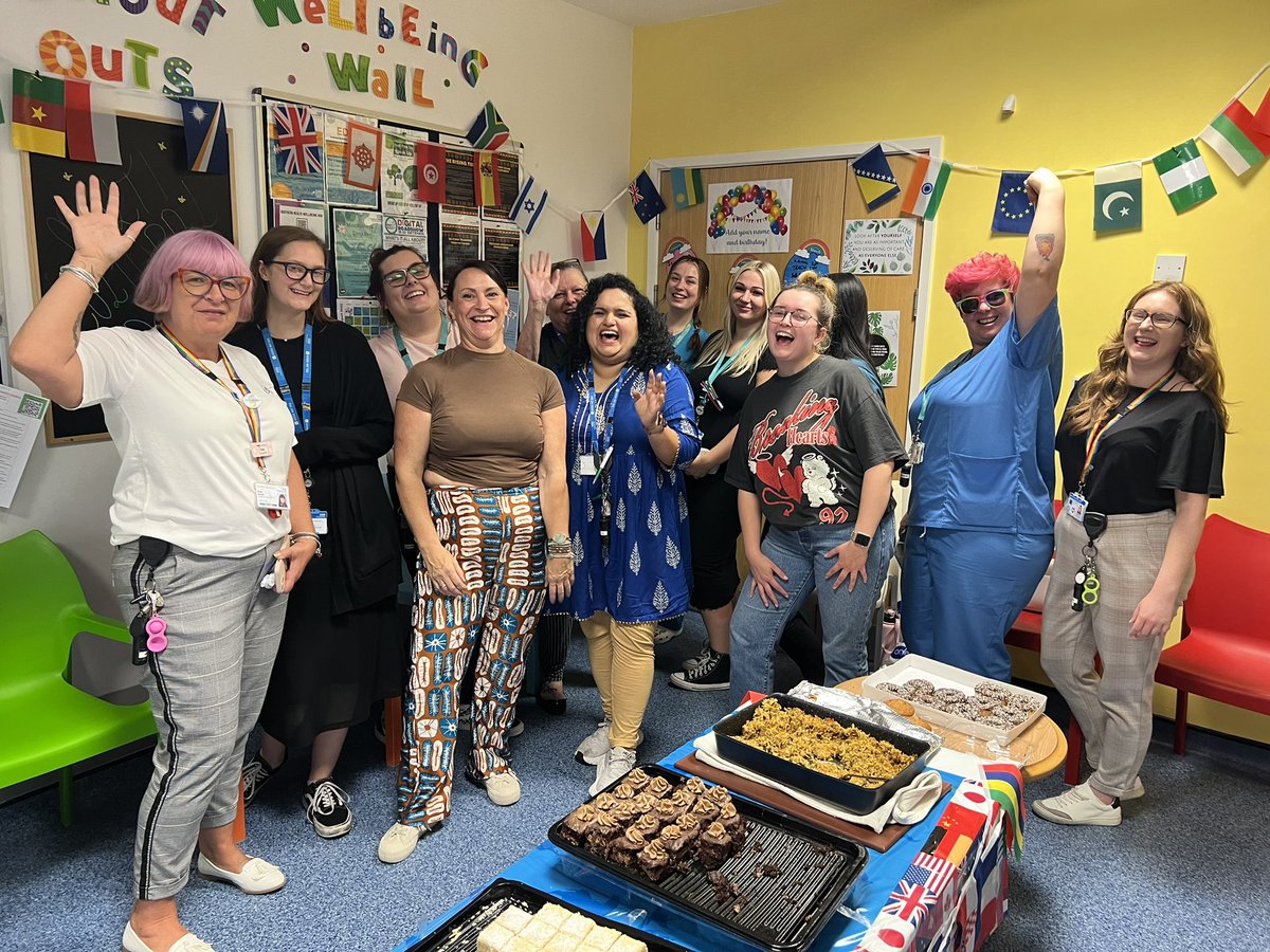 A lovely day today at Elmleigh celebrating cultures and eating some good food!🌍 #multicultureday #southernhealth @Southern_NHSFT