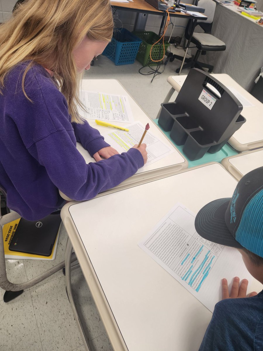 MrsEdwards_msaw's tweet photo. Happy Friday! Students participated in a jigsaw activity in social studies and got to present new learning to their classmates as co-teachers! I'm so proud of their hard work and initiative to persevere through difficult texts. #empoweringstudents @MSAW_Elementary https://t.co/GaY2WbBQCR