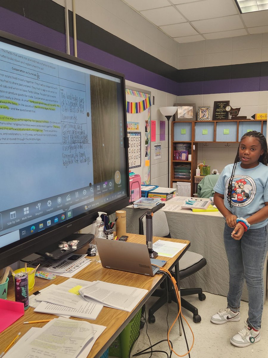 MrsEdwards_msaw's tweet photo. Happy Friday! Students participated in a jigsaw activity in social studies and got to present new learning to their classmates as co-teachers! I'm so proud of their hard work and initiative to persevere through difficult texts. #empoweringstudents @MSAW_Elementary https://t.co/GaY2WbBQCR