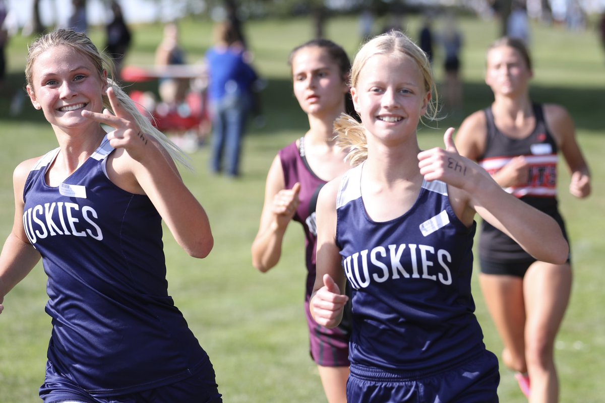 PilotSports's tweet photo. Some mid-race fun from Elese Paplow and Cora Pauling, who unofficially finished sixth and eighth, respectively, at the Paul Metcalf Invitational in Mt. Lake. https://t.co/uw0WKjXCrd