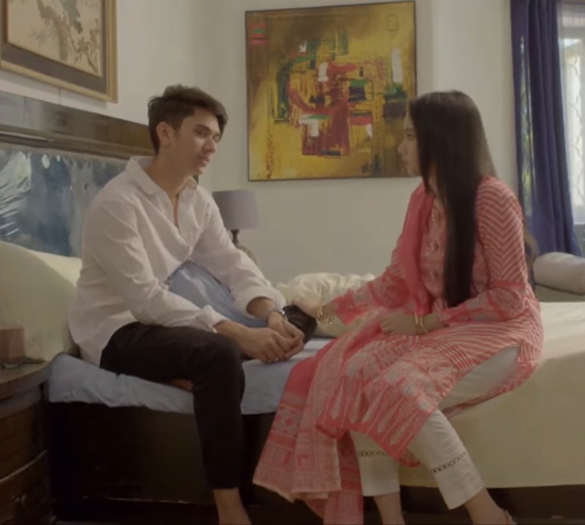 sassyscooking's tweet image. okay but FAKHIR HAS UPPED HIS GAMEEE and it was so cute how she went to him w milk😭 

#MayiRi #AinaAsif #SamarAbbas
