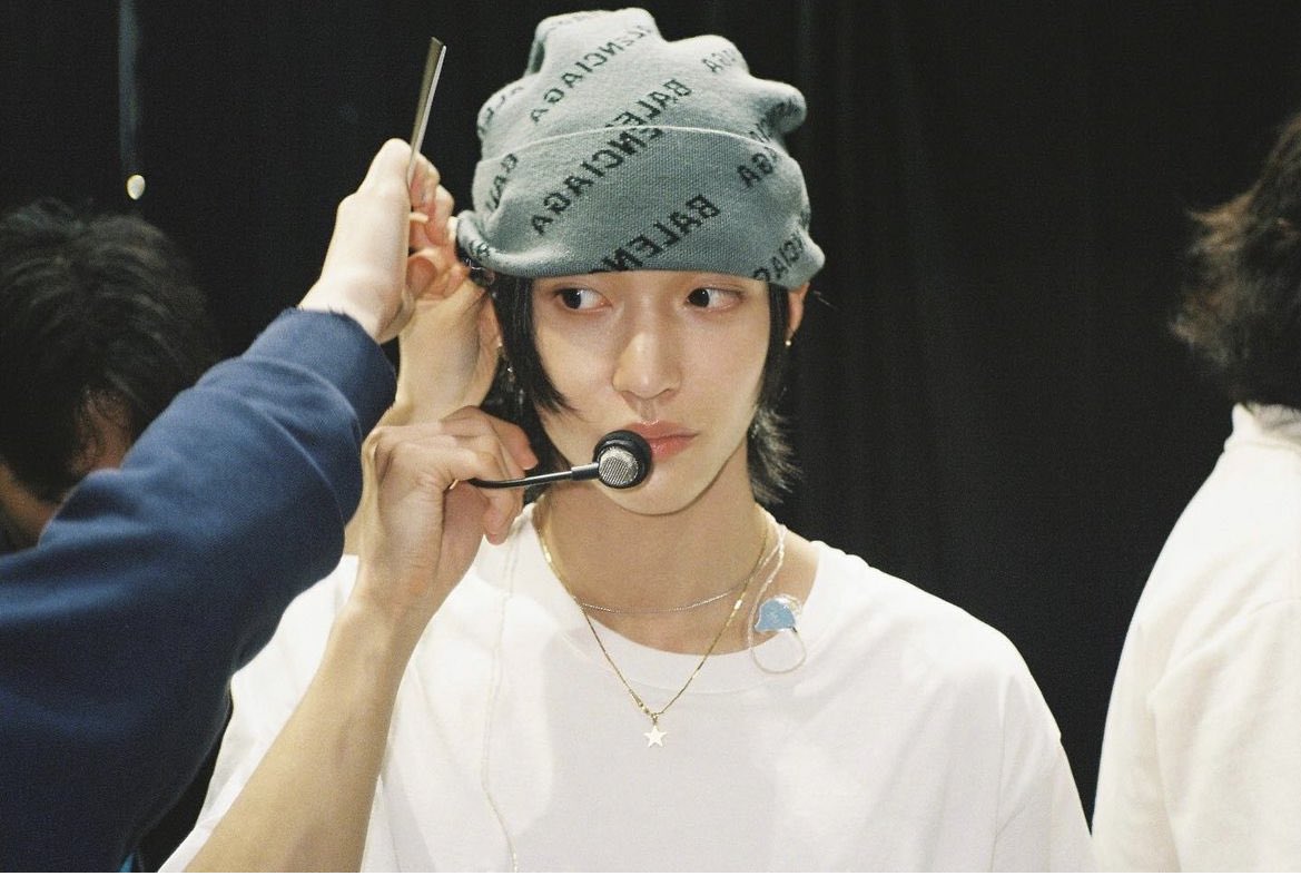 riize_net's tweet photo. wonbin is really just all eyes 😭 his eye are HUGE and he knows how to depict himself https://t.co/PX7td4Uhqn