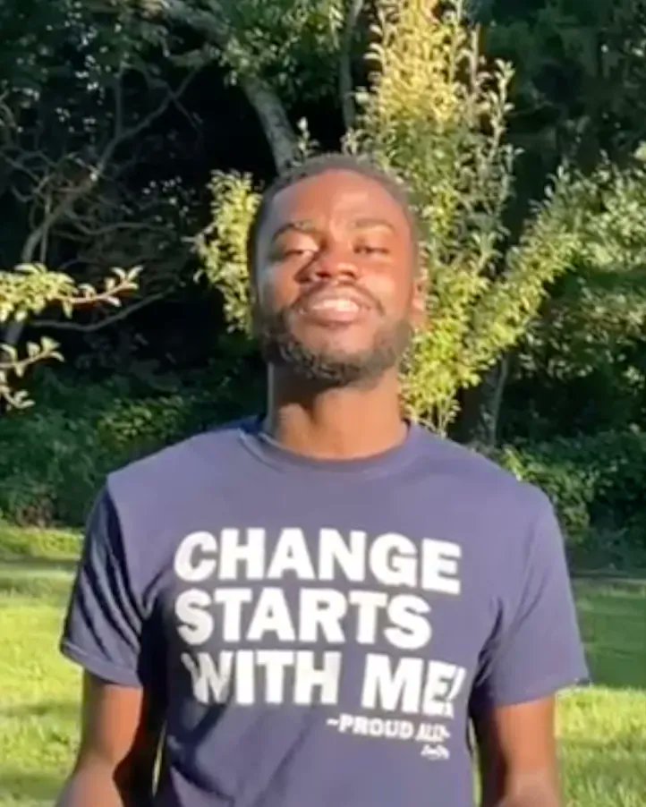 DSUAgSciTech's tweet photo. Mr. Emmanuel Otchere, Animal Science MS candidate, welcomes incoming freshmen to the College of Agriculture, Science &amp; Technology at Delaware State University! https://t.co/v6SP4gulpw  #GoHornets #DSU #YouBelongHere https://t.co/A4QtnTGLbo