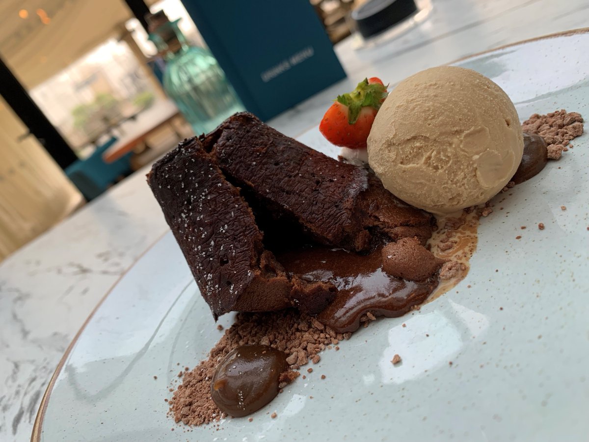 TheKinderton tweet media