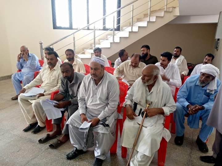AcGujarkhan's tweet photo. عوامی خدمت ریونیو کھلی کچہری کا اسسٹنٹ کمشنر آفس گوجرخان میں انعقاد کیا گیا. عوام الناس کے مسائل کو سنا گیا اور موقع پر عملدرآمد کے احکامات جاری کیے گئے.
@CS_Punjab @GovtofPunjabPK @CommissionerRwp @DCRawalpindi https://t.co/HFlkmewQhU