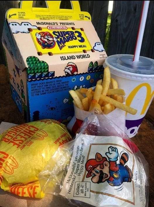 Generations8090's tweet photo. Les Happy Meal de notre enfance...

#HappyMeal #McDonalds #Quick #BurgerKing #Souvenir #Retro #Hamburger #Restaurant https://t.co/lE6ZgeS9Yq