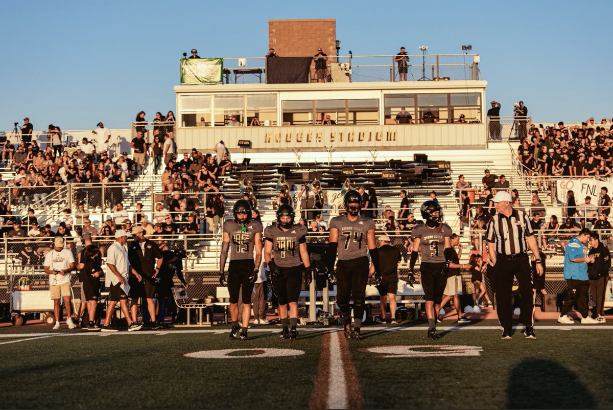 Tonight we head up to the High Desert to face Silverado High School @ 7pm!!
#Together #GroveGrown 🦅

Purchase tickets online Here:

shs.vvuhsd.org/quicklinks/tic…