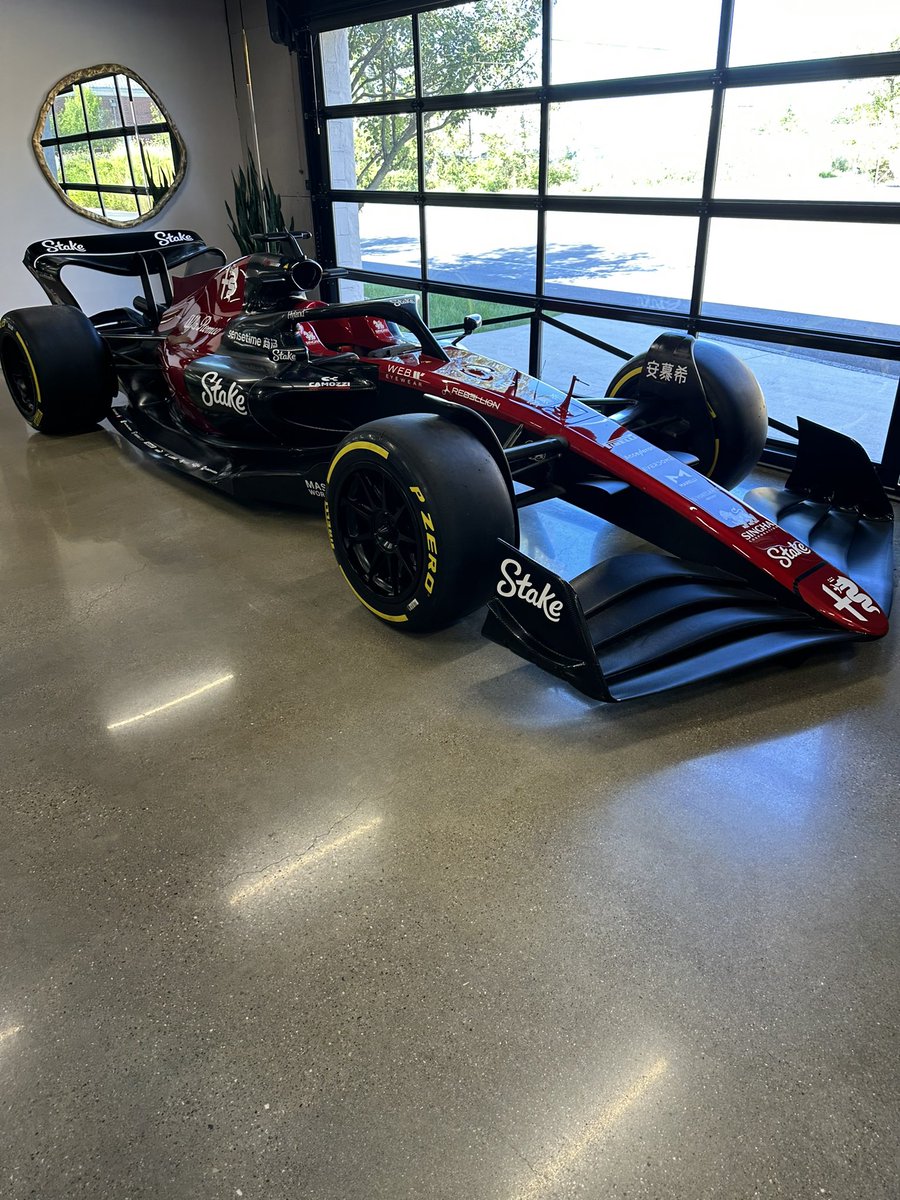MattDomke's tweet photo. Customer asked me to deliver his hellcat to his storage spot. I walk in and see This. Normal Friday. https://t.co/ccTAADIGmI