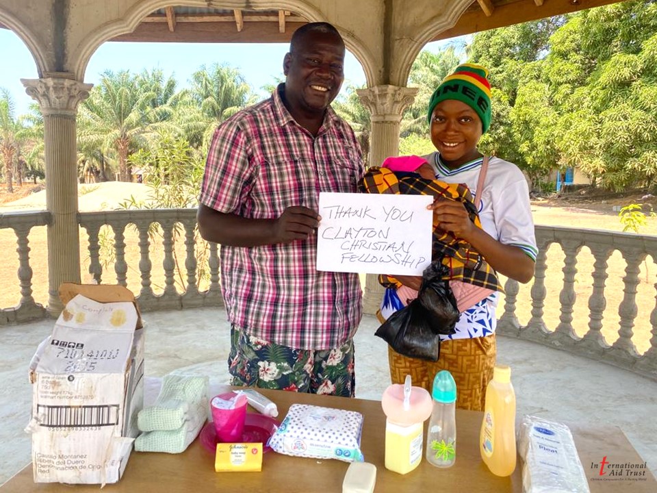 IATonline's tweet photo. Smiles for the Weekend!
Sally & baby Davida in Sierra Leone, receiving a Mother & Baby box full of helpful items from Pastor Michael, packed by our friends at Clayton Christian Fellowship. Thank you very much to everyone who packs these boxes #givenwithlove #christiancompassion https://t.co/zNVprtV8Xr