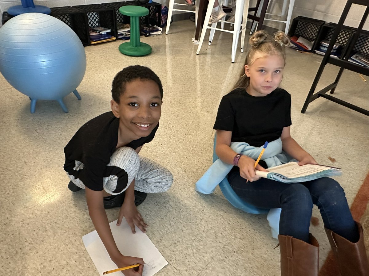 #BESties #BEStlife #simplytheBESt 
<a href="/PanthersBES/">Bartlett Elementary</a> 

#partnerwork
#newvocab
#wonderscurriculum
#learnfromothers