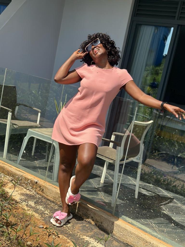 ManuelaPMulondo's tweet image. This month, I am surrounded by horses and chariots of fire 🔥 🔥 

𝙏𝙝𝙚 𝙬𝙤𝙧𝙙 𝙤𝙛 𝙩𝙝𝙚 𝙨𝙚𝙖𝙨𝙤𝙣 𝙞𝙨 𝙎𝙪𝙧𝙧𝙤𝙪𝙣𝙙𝙚𝙙.

#HappyNewMonth #HelloSeptember #Surrounded #Lifestyle