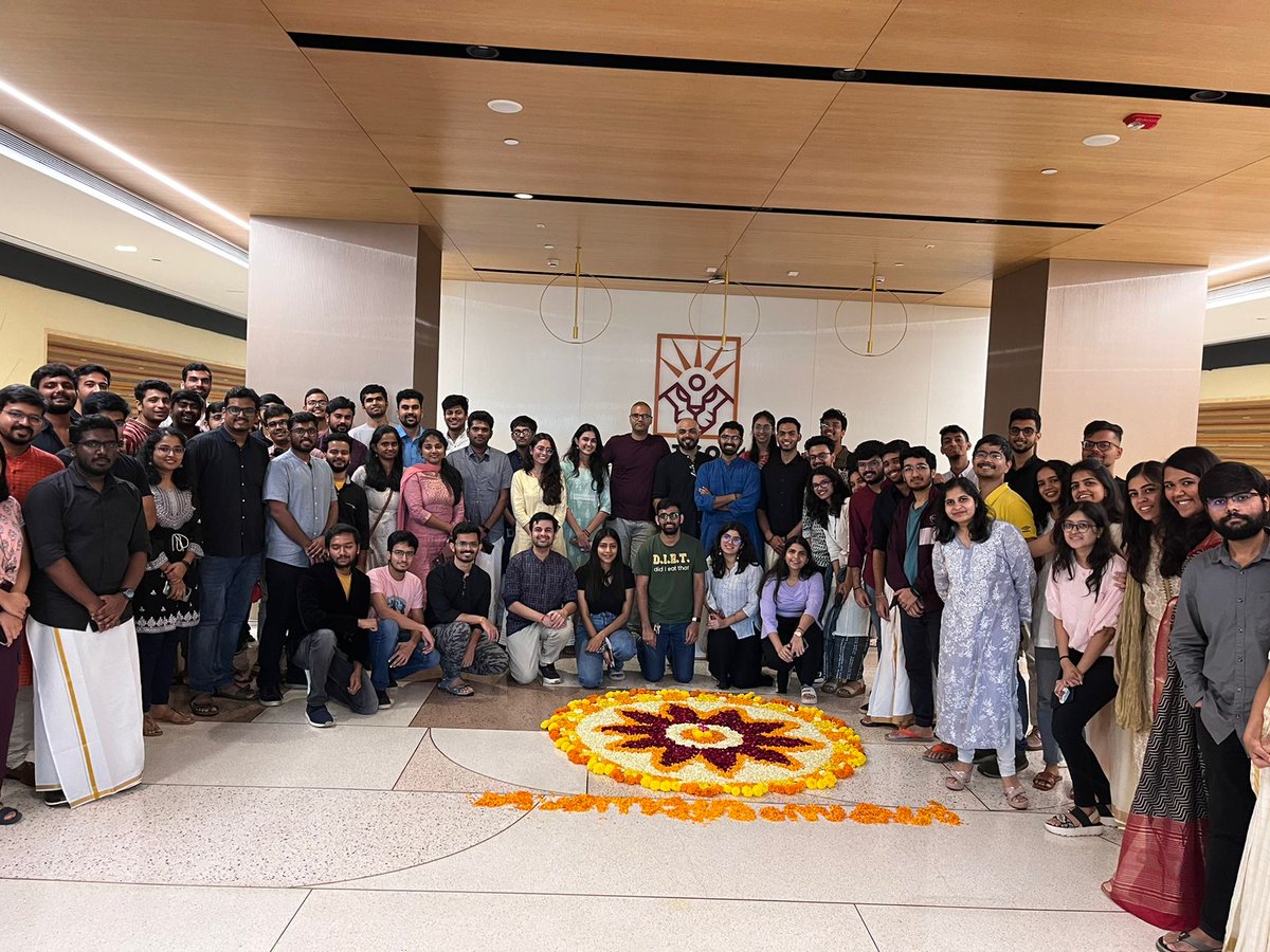 Always great to engage with the folks at <a href="/bitsom_edu/">BITSoM - BITS School of Management</a>!

Thanks a lot for both the session and the lavish Onam Sadya.🙏

Super Product Managers in the making. 👨‍🎓

Sunday well-spent!