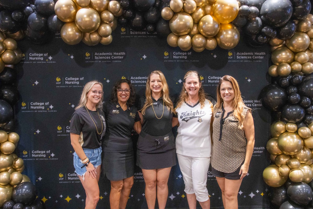 UCF_Nursing's tweet photo. Go Knights, Charge On! We kicked off @UCF_Football season by tailgating with our @UCFALUMNI. 🏈 #Big12 #FirstBounce #GKCO https://t.co/5KfODwlLiL