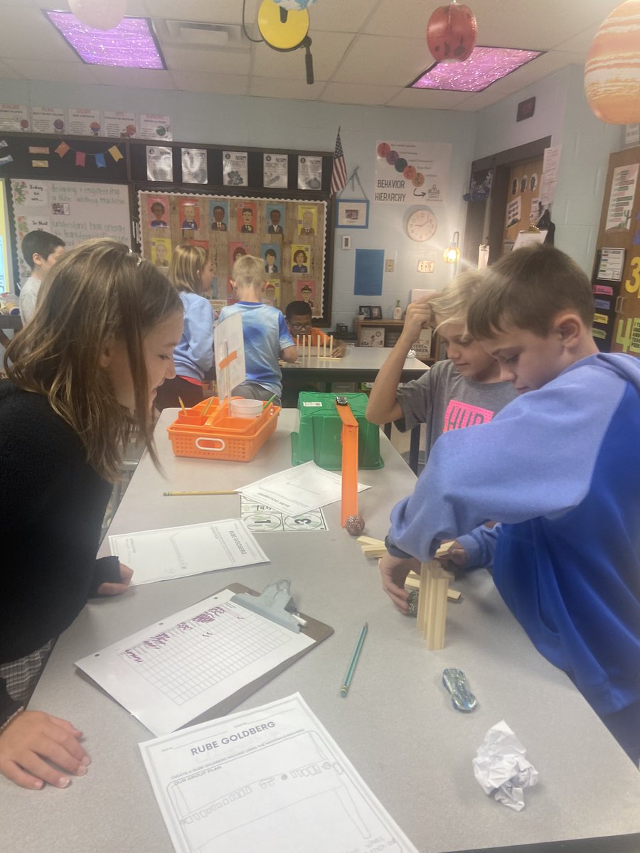 Mrs. Piercefield tweet media