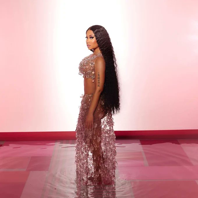 .<a href="/NICKIMINAJ/">Nicki Minaj</a>'s "Last Time I Saw You" has reached #1 on US iTunes.