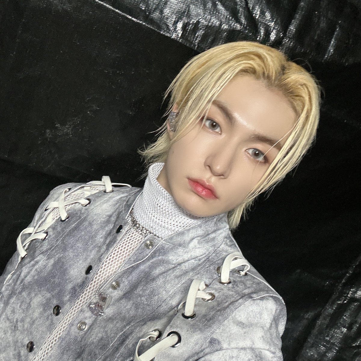 ELASTofficial's tweet photo. Beat One에 참가하신 댄서분들 모두 화이팅입니다! 오늘 응원해준 엘링들 너무 고마워❤️
⠀
#ELAST #엘라스트 #ROMIN #로민 #BEATONE #비트원 https://t.co/Ncag14SsYo