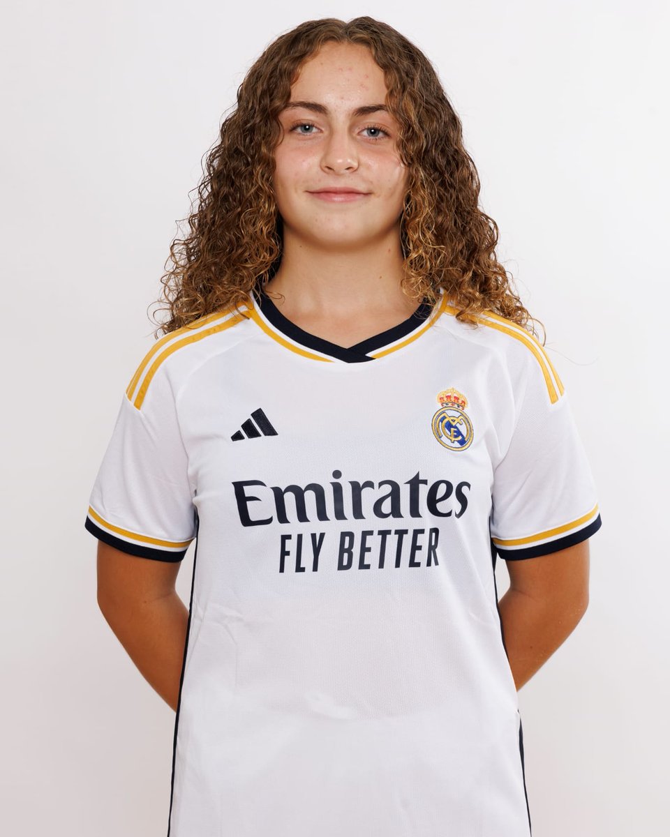 Kn_Football's tweet photo. 📢 Nos complace anunciar que nuestra #knplayer María Valladolid es nueva jugadora del @realmadridfem !!! 🟣⚪
Muy orgullosos de ti María!!! 👏🏻
.
.
.
#realmadrid
#MaríaValladolid
#futfemenino 
#futfem 
#futbolfemenino 
#womensoccer 
#togetherwearestronger 
#juntossomosmasfuertes https://t.co/KwPnsEMhue