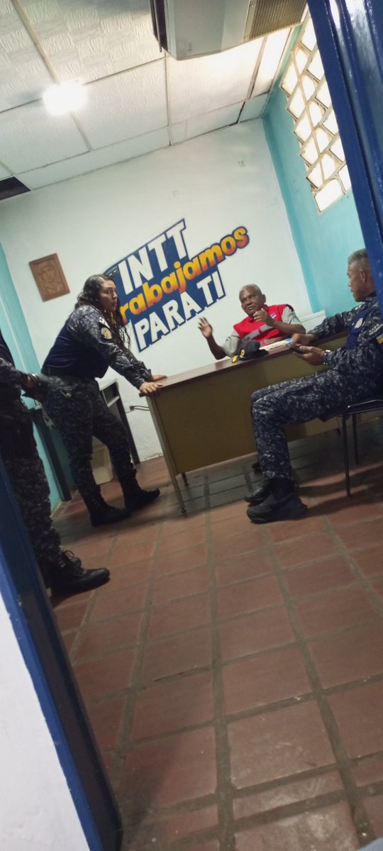 INTTaltagracia_'s tweet photo. #EnReunion || Se Organizó el equipo de funcionarios de la @PNBVzla que harán acompañamiento a la actividades de conciencia vial por la vida y la paz 🕊️
-
#VenezuelaPotenciaAgraria https://t.co/Xf406sbqSs