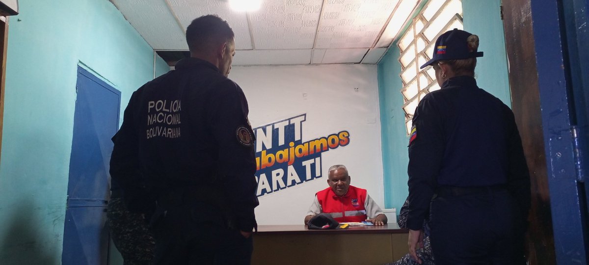 INTTaltagracia_'s tweet photo. #EnReunion || Se Organizó el equipo de funcionarios de la @PNBVzla que harán acompañamiento a la actividades de conciencia vial por la vida y la paz 🕊️
-
#VenezuelaPotenciaAgraria https://t.co/Xf406sbqSs