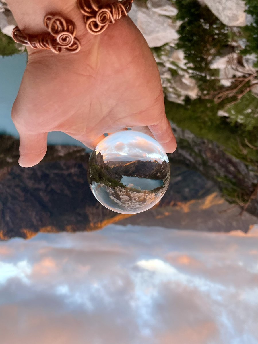 Juniverse🏔️⛩️ tweet media