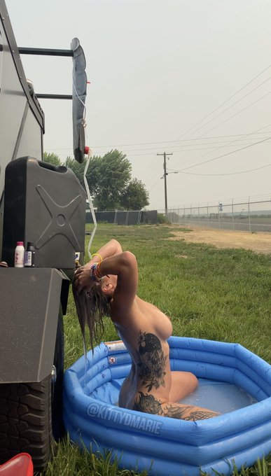 Did you drive by and see me?😜 The lines the shower were tooo long! #basscanyon https://t.co/48VqNnni<a href="/tag/basscanyon"class="tags"><span>#basscanyon</span></a>