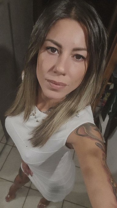 Buona serata tesorini 💋 💋 💋 https://t.co/qxJIYPKOdQ