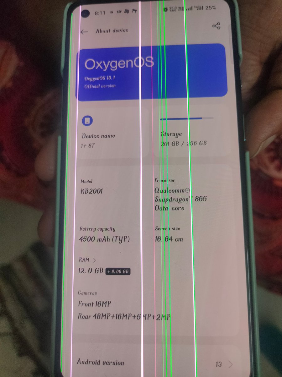Amit_Rex47's tweet image. What is the use of buying a premium phone, Green lining came up and no support from OnePlus #boycotoneplus @OnePlus_IN @oneplus @OnePlus_Support #Boycott #oneplus
