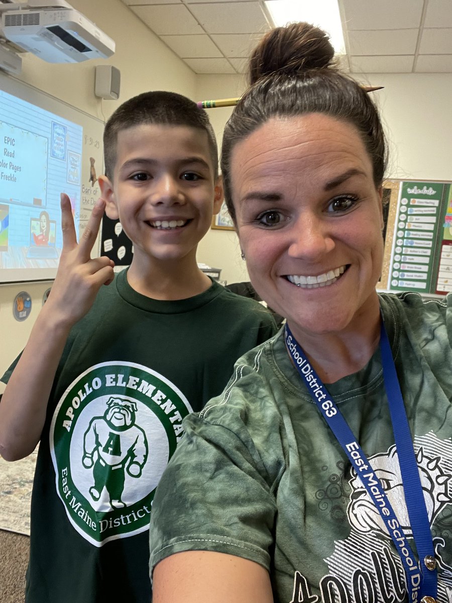 Apollo Spirit wear Fridays! <a href="/apolloD63/">Apollo School</a> #secondgrade