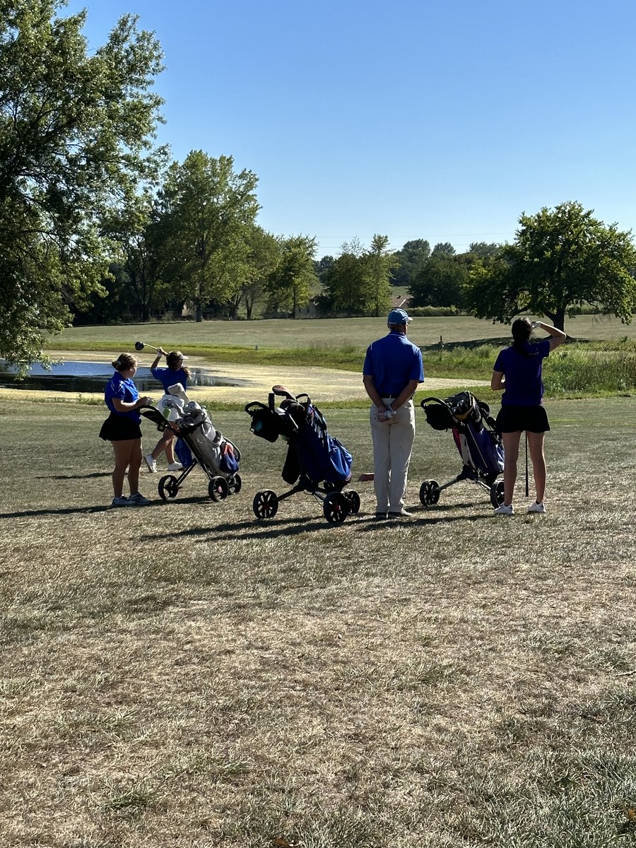 HHS Golf tweet media