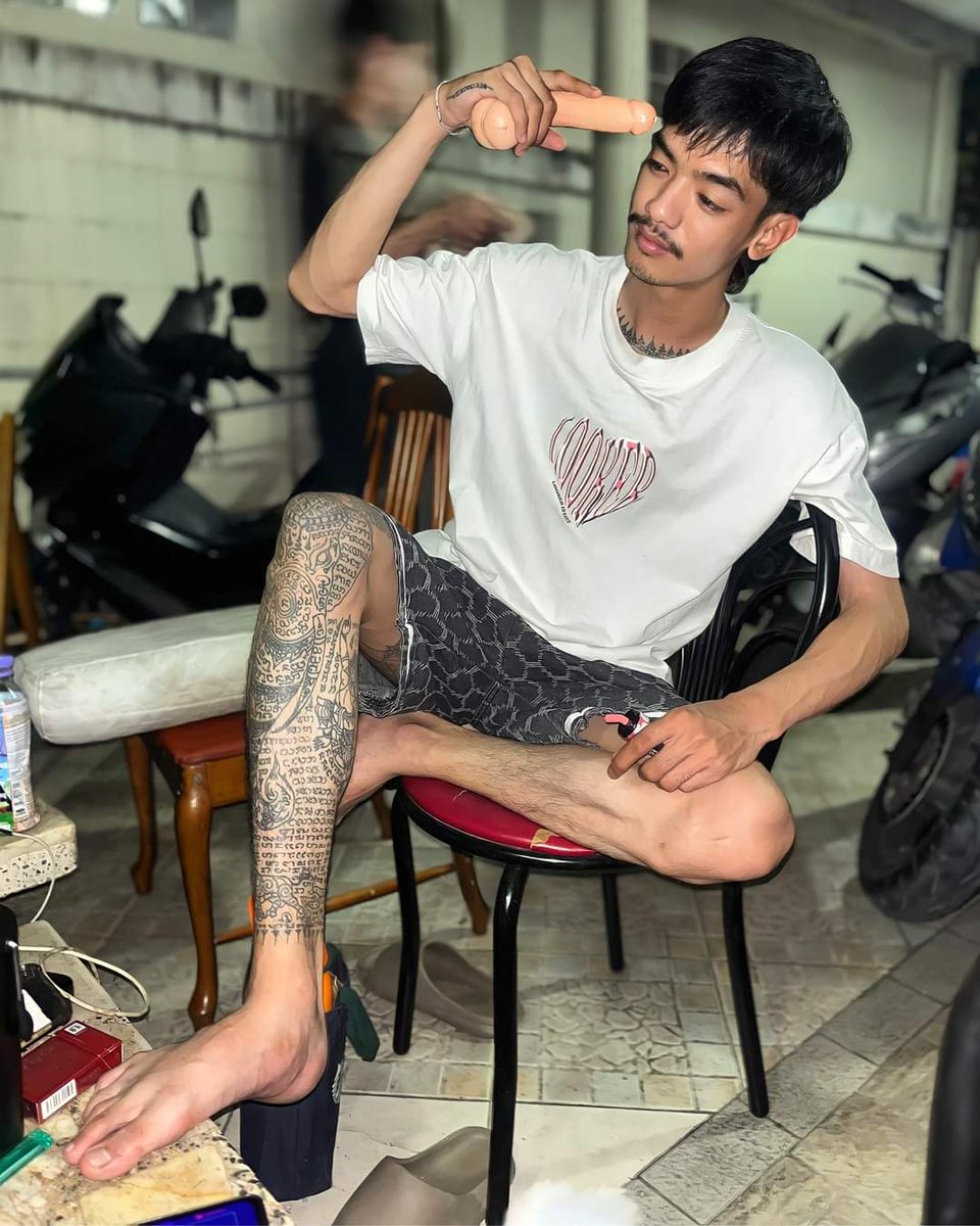 ชายแท้รับงาน tweet media