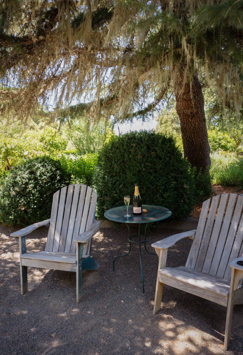 Labor less, sip more. 🥂

We are open Labor Day and all weekend long from 11a-5p. Reservations are encouraged. See you soon!