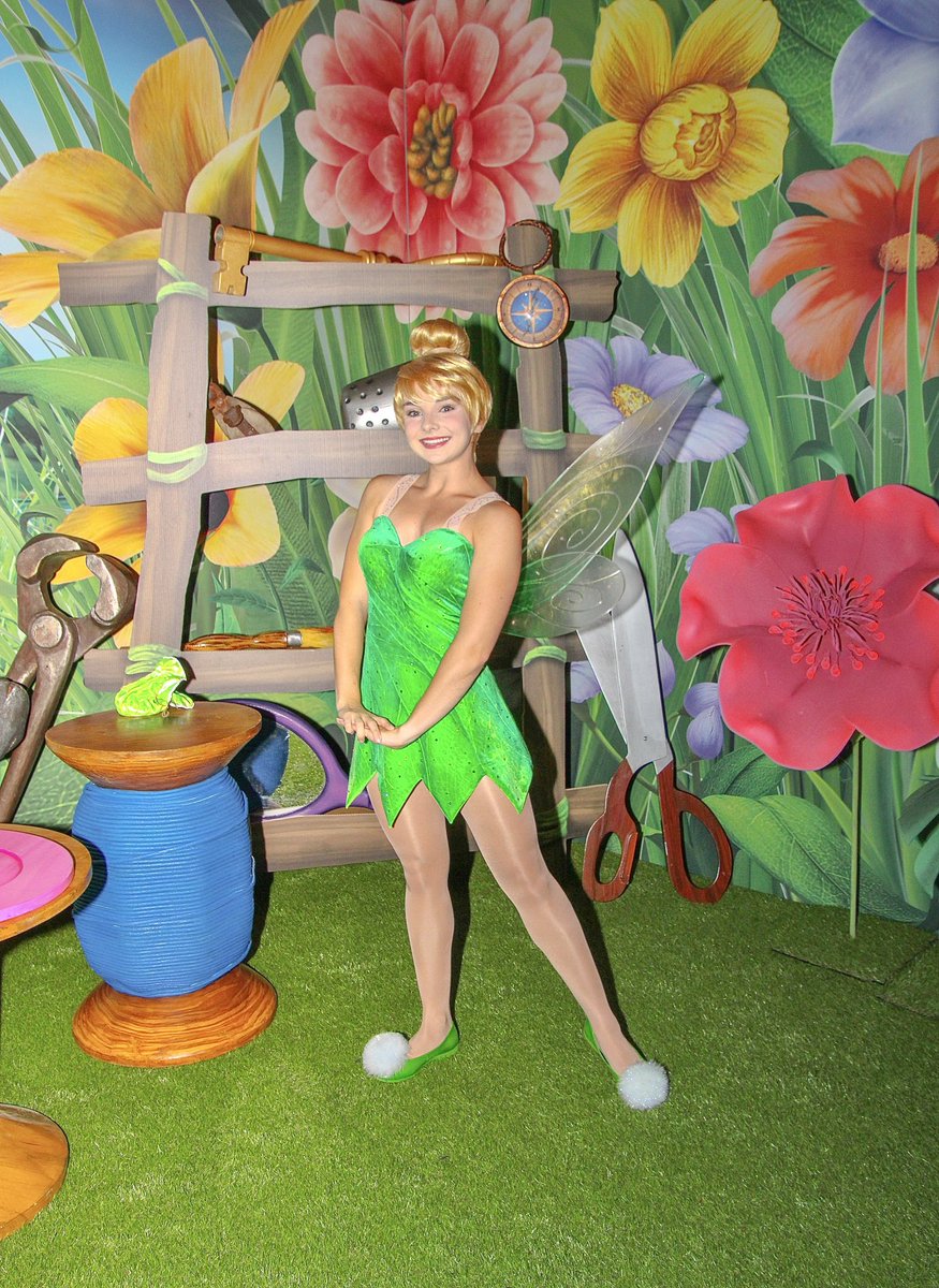 📍Welcome back Tinker Bell after a longue absence ✨🧚 

#disneycharacter #disneycharacters #rarecharacters #rarecharacter #pixiehollow #disneymeetandgreet #disneymeets #disneylandparis #specialevents #specialevent #disney #disneyexperience #september