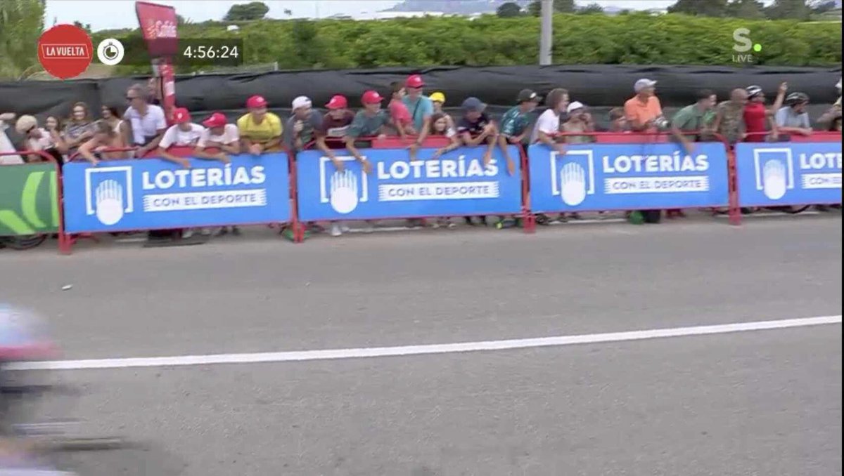 Cycling_Memes1's tweet photo. What an exciting sprint today 🔥#LaVuelta23 https://t.co/wqegccw4RP