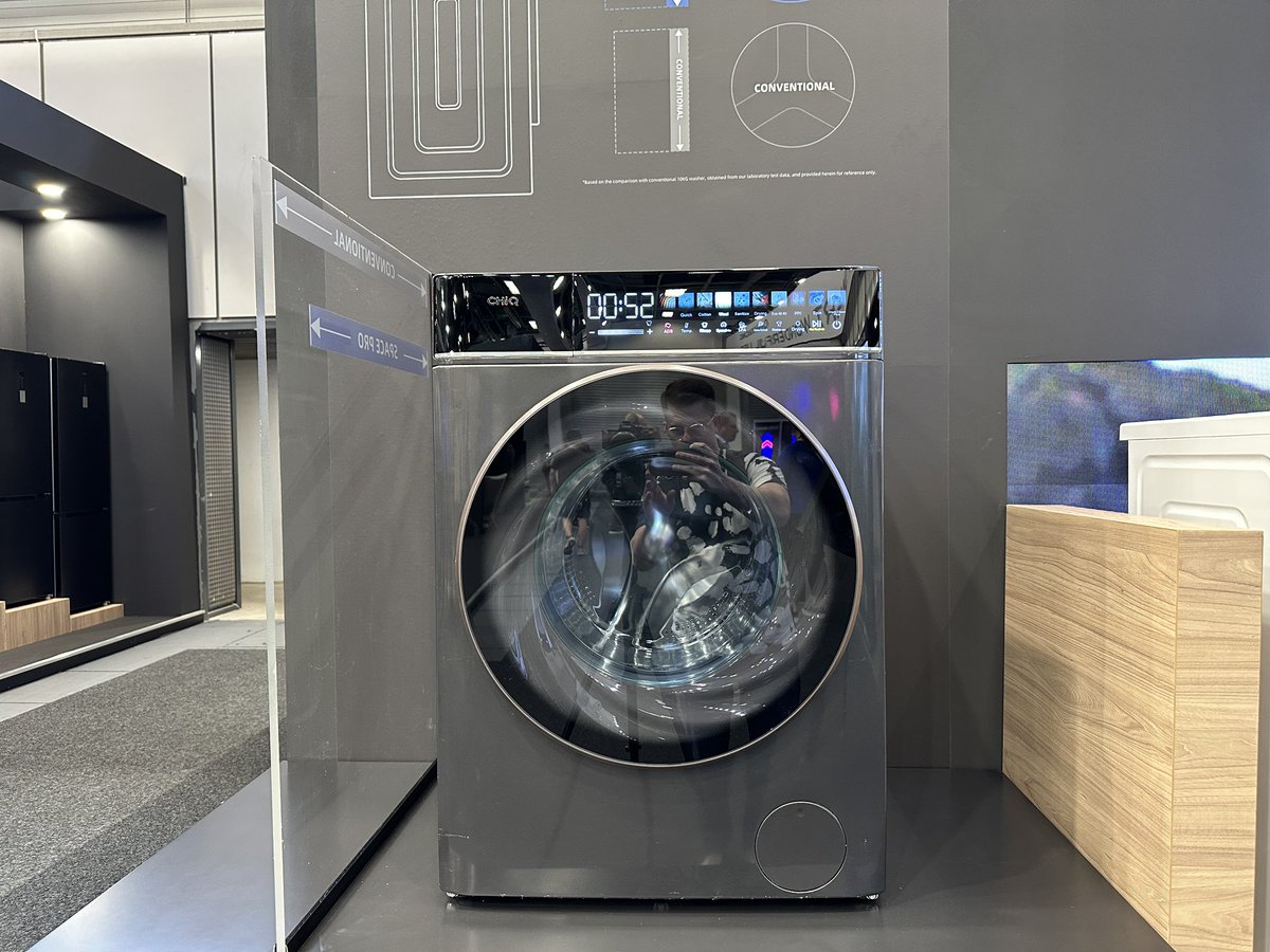 TechLineHD's tweet image. CHiQ has launched some amazing products at IFA! OLED TVs, gaming monitors, a smart fridge and a washer/dryer combo. More coverage is coming soon! @GlobalCHiQ #IFA2023 #CHiQ #SmartWithStyle #PlusMore