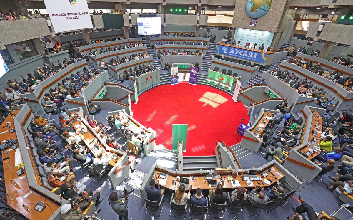 The <a href="/_AfricanUnion/">African Union</a> Chairperson <a href="/AUC_MoussaFaki/">Moussa Faki Mahamat</a> Youth Envoy @ChidoCleoMpemba delivered opening remarks at the inaugural Africa Youth Climate Assembly, alongside the President of 🇰🇪H.E <a href="/WilliamsRuto/">William Samoei Ruto, PhD</a>. 
She urged the youth to rise as advocates in the fight against #ClimateChange