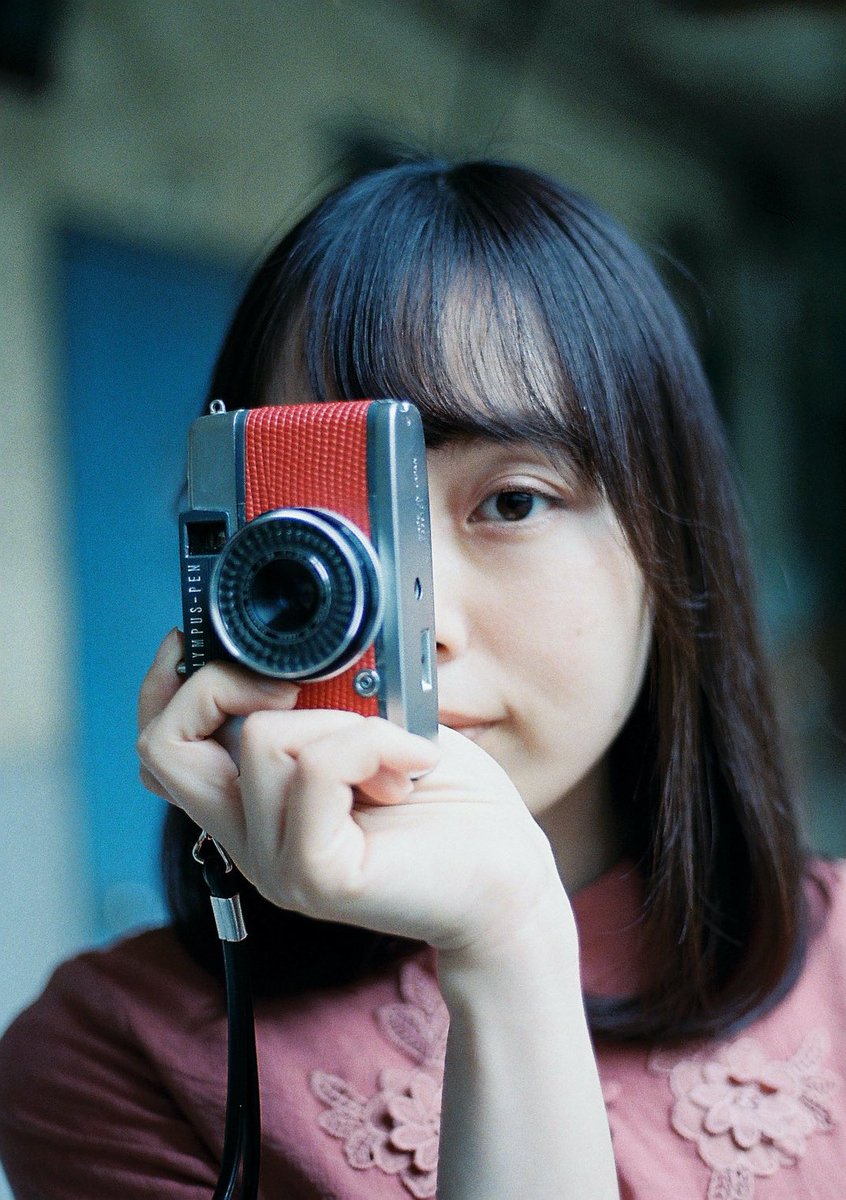 curumu27's tweet photo. 赤いpenを構えるシリーズ
#film #filmphotography #フィルム #35mmfilm #ees2 https://t.co/EYblYw0KGq